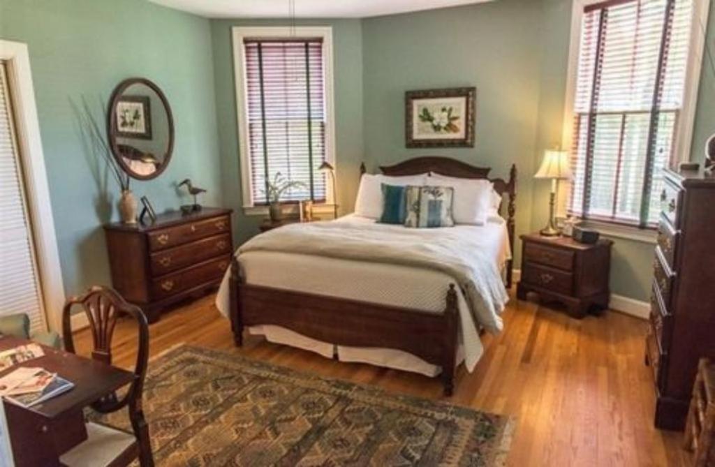 Charles Bass House Bed & Breakfast South Boston Exteriör bild