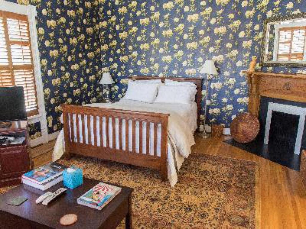 Charles Bass House Bed & Breakfast South Boston Rum bild